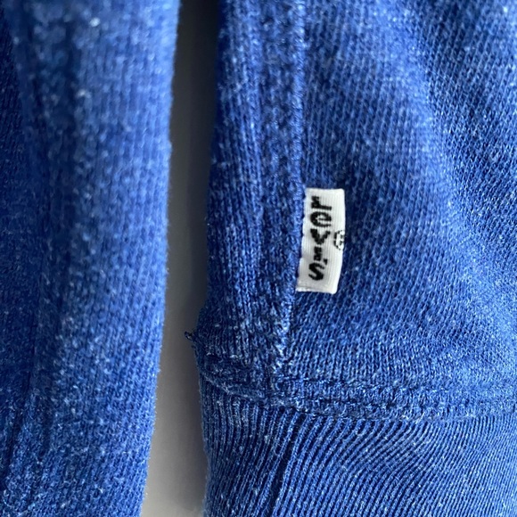 Levi’s sweatshirt small - Picture 3 of 4